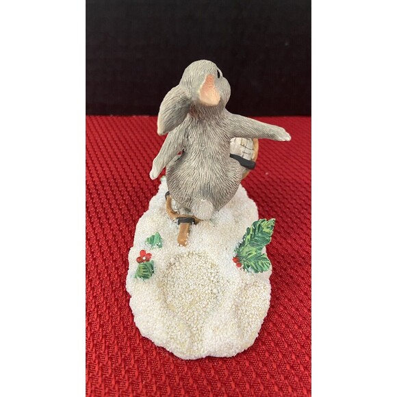 Charming Tails Figurine: Binkey Snow Shoeing, Silvestri, #87580 - Picture 3 of 10